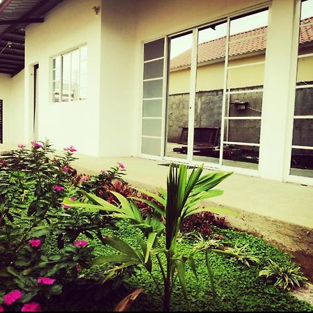 Monte Libano Suites Puerto López エクステリア 写真