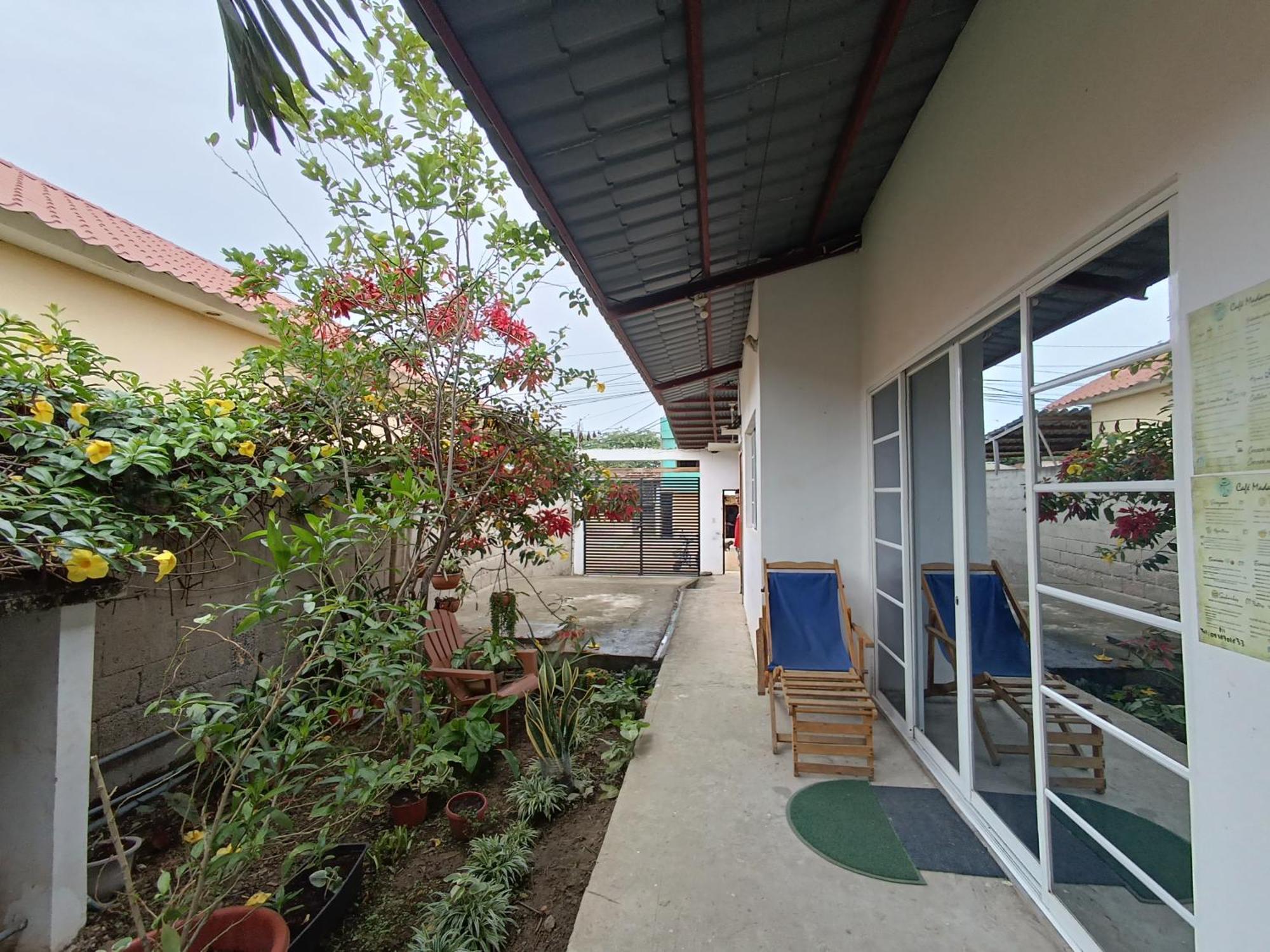 Monte Libano Suites Puerto López エクステリア 写真